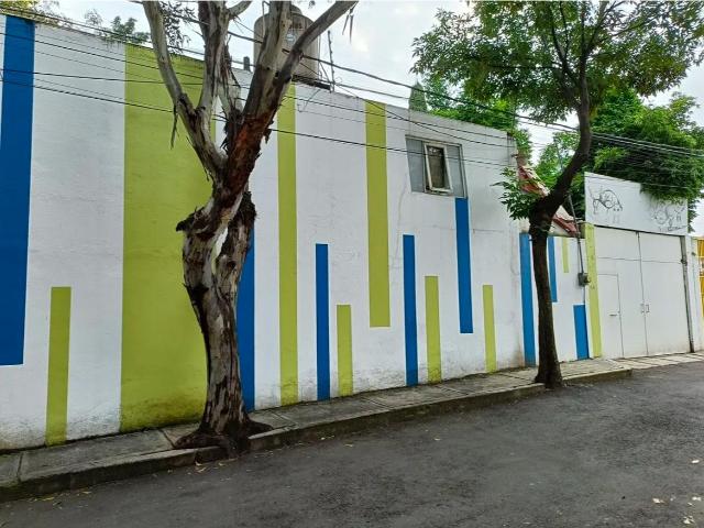 VENTA DE CASA CON USO DE SUELO EN TLALPAN!