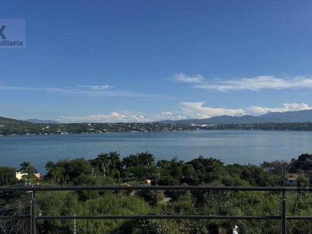 Venta de casa con vista al Lago de Tequesquitengo Morelos…Clave 5909
