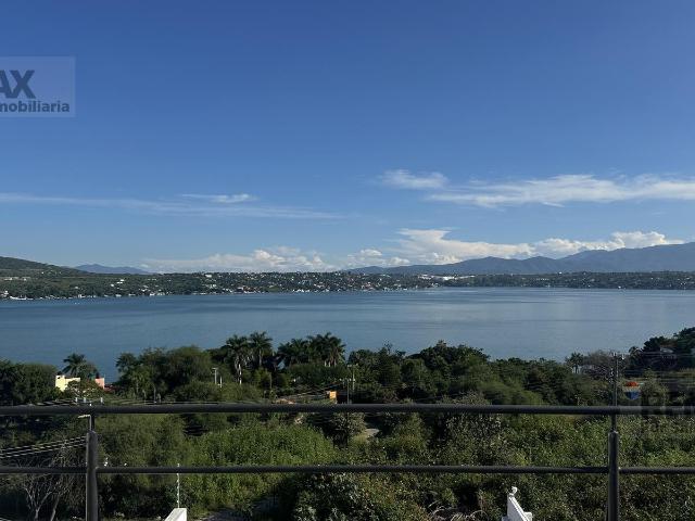 Venta de casa con vista al Lago de Tequesquitengo Morelos?Clave 5909