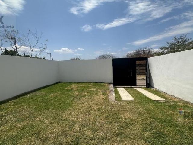 Venta de casa con vista al Lago de Tequesquitengo, Morelos…Clave 6168