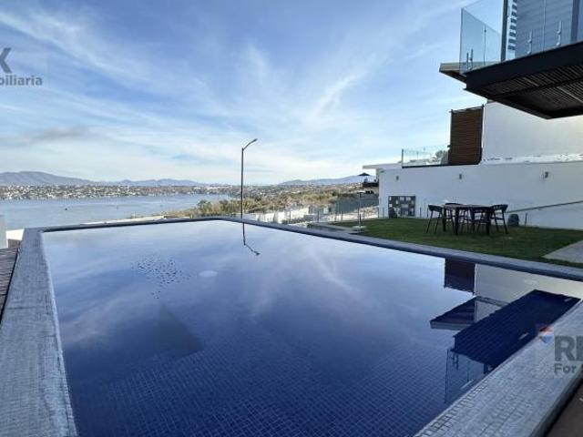 Venta de casa con vista al Lago de Tequesqitengo, Morelos…Clave 5733