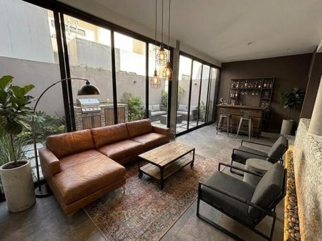 VENTA DE CASA CON ALBERCA – Cumbres Elite Premier