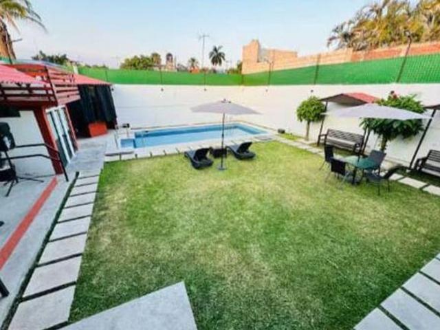 VENTA DE CASA CON ALBERCA Y MAS DE 500 MTS DE TERRENO EN CUAUTLA