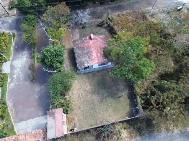VENTA DE CASA CON AMPLIO JARDIN, EN ATOTONILCO, MORELOS SE PIDE RECURSO PROPIO, $1`550,000