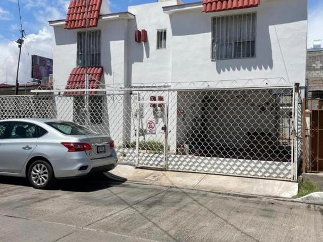 VENTA DE CASA CON DEPARTAMENTO PARTE DE ATRAS Y RECAMARA PLANTA BAJA EN COL GRANJAS