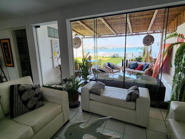 ¡Venta de Casa con Espectacular Vista al Mar en Peñascal!
