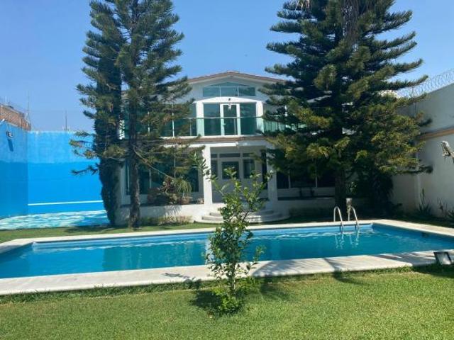 Venta de Casa con gran terreno NO CREDITOS