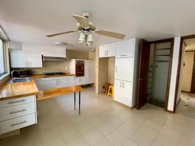 Venta de Casa con jardín en calle cerrada en la Colonia Florida, Alvaro Obregon