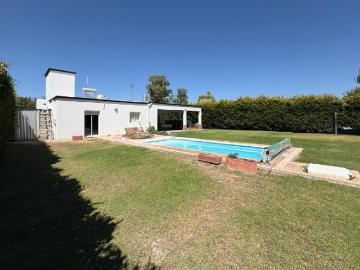 Venta De Casa Con Piscina, Barrio Privado V° Tahue, Albardon A85