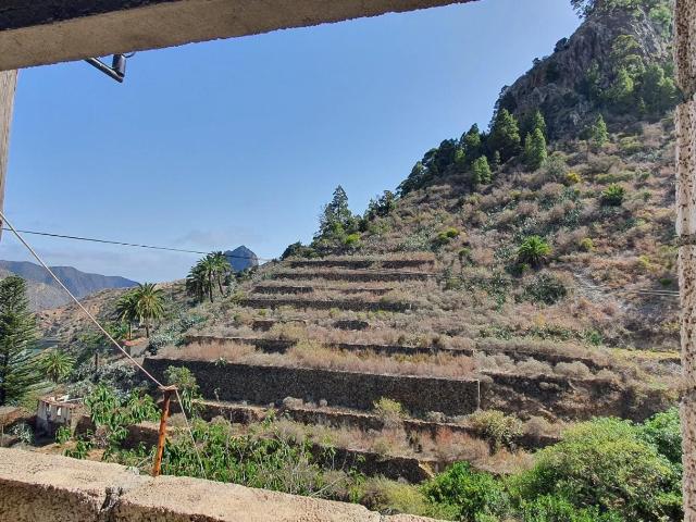 Venta de Casa de Montaña en Vallehermoso, La Gomera Tu Refugio Natural