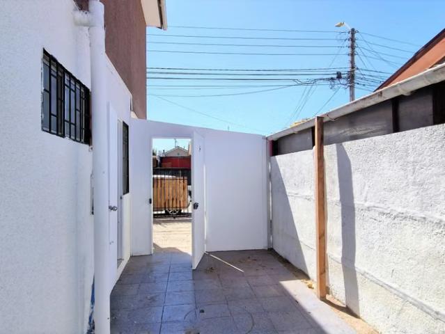 Venta de casa de cuatro dormitorios, en El Sendero, Quillota. 122 M$. 4 dormitorios por 122000. 00 en Quillota