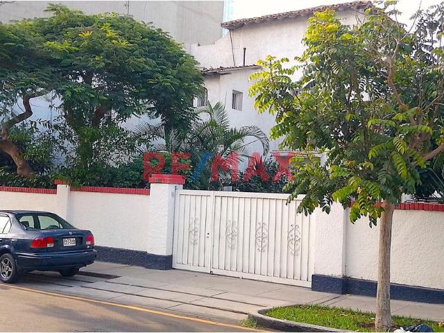 Venta De Casa De Epoca, El Olivar, San Isidro