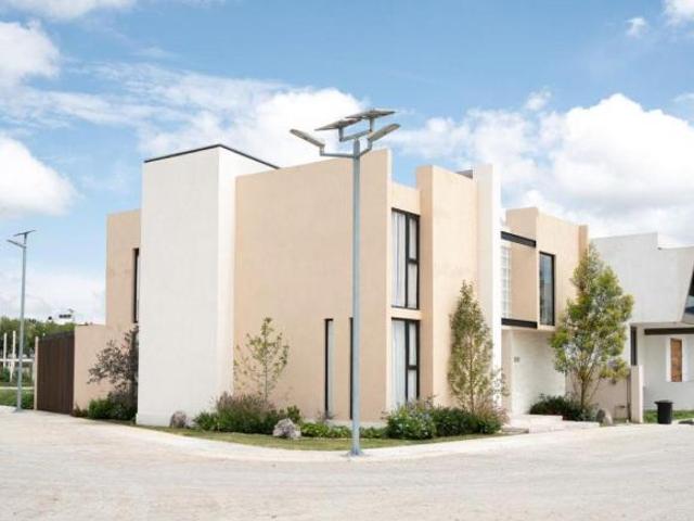 Venta de casa de lujo en Jardines San Francisco, Pachuca – Lista para habitar