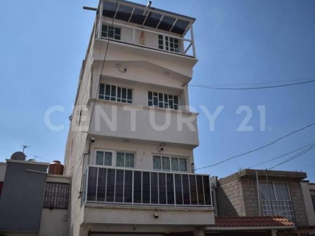 Venta de casa de lujo en Paseos de Chalco