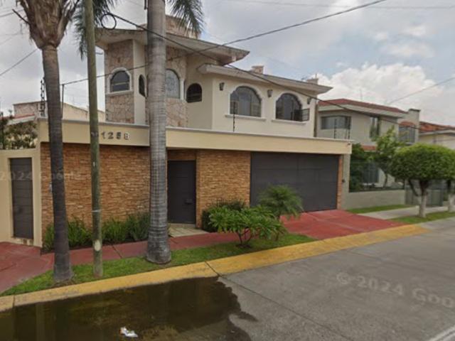 VENTA DE CASA DE LA COLONIA PRADOS TEPEYAC EN ZAPOPAN JALISCO