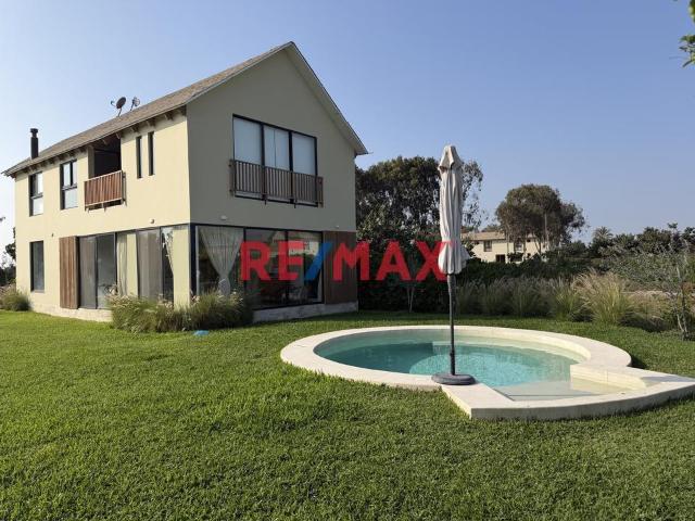 Venta De Casa De Playa Condomino Privado