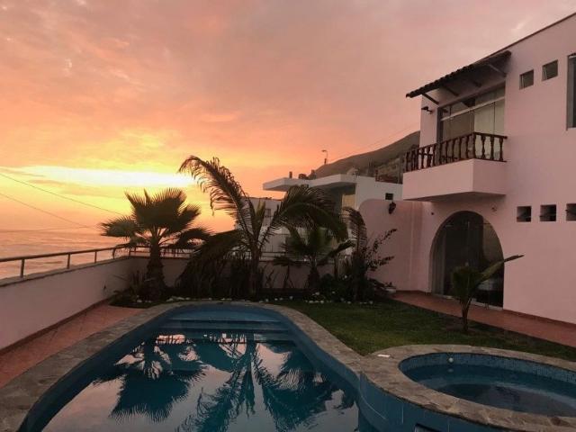 Venta de Casa de Playa en Barranca