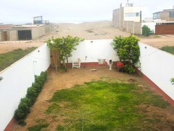 Venta De Casa De Playa En Exclusiva Urb. Brisas De Villa En Chorrillos