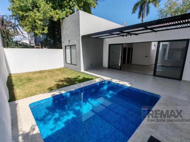 Venta de casa de un solo nivel en la Col. Centro, Jiutepec, Morelos…Clave 5942