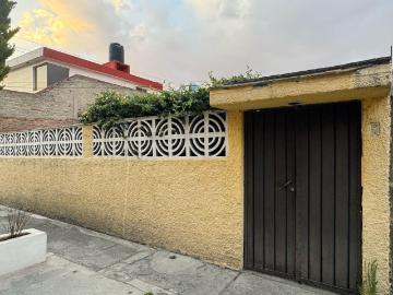 VENTA DE CASA DE UNA SOLA PLANTA DENTRO DE PRIVADA EN PILARES METEPEC