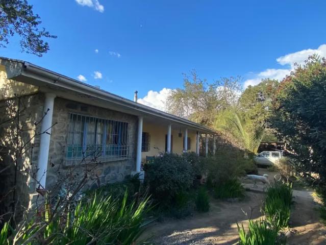 Venta de casa de 165 m2 y 960 m2 de terreno en olmue granizo | 4 dormitorios por 199000. 00 en Olmué