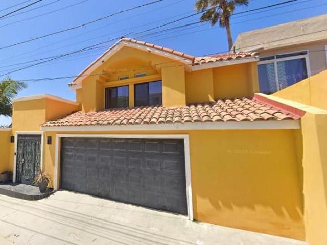 VENTA DE CASA de 170 m² con 3 recámaras en venta en Costa Azul