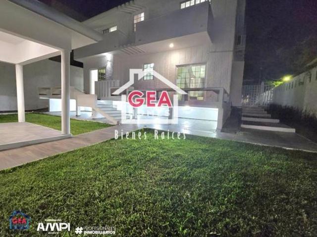 VENTA DE CASA DE 2 PISOS EN COL DEL GALLO, CUIDAD MADERO TAMPS