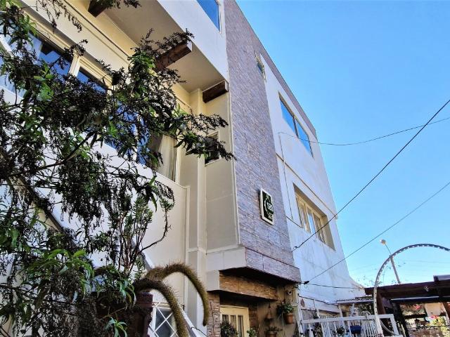 Venta de casa de 3 pisos en Viña, GRAN OPORTUNIDAD, emprendedor CREATIVO. 8.900 UF