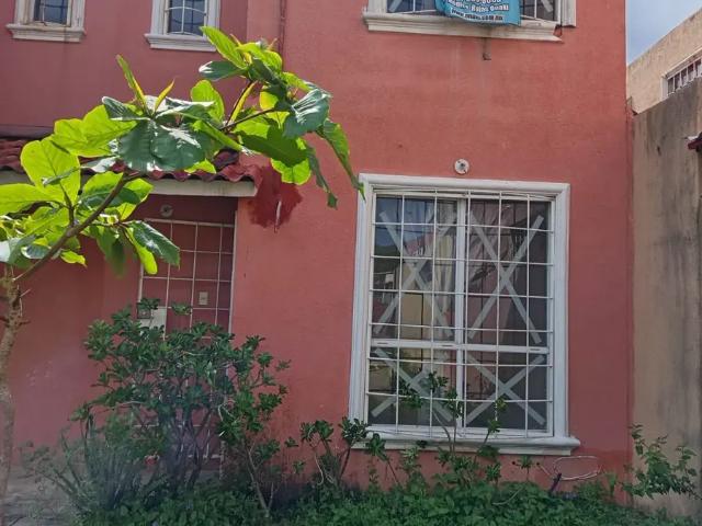 VENTA DE CASA DE 3 RECAMARAS EN FRACC. VILLAS TULIPANES