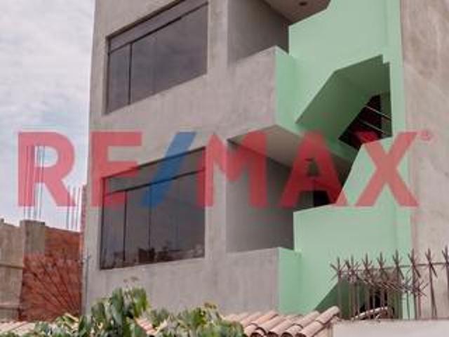 Venta De Casa De 4 Pisos En Carapongo – Ideal Para Vivienda E Inversión