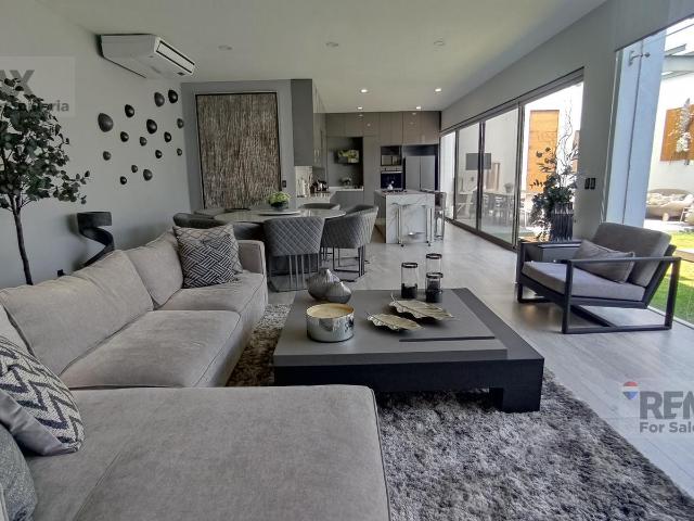 Venta de casa dentro de fraccionamiento en la Col. Delicias, Cuernavaca, Morelos?Clave 6140