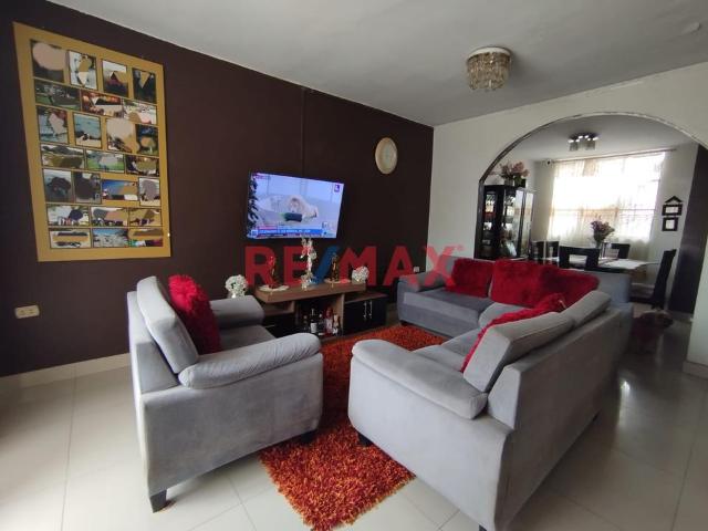 Venta De Casa Dos Pisos En Urb. Piura Frente A La Remodelada Av.Don Bosco