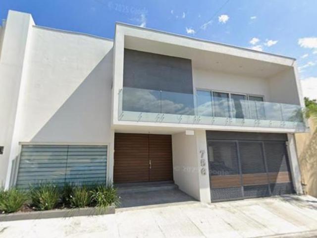 VENTA DE CASA EN MURALISTAS CONTRY LA SILLA NUEVO LEON