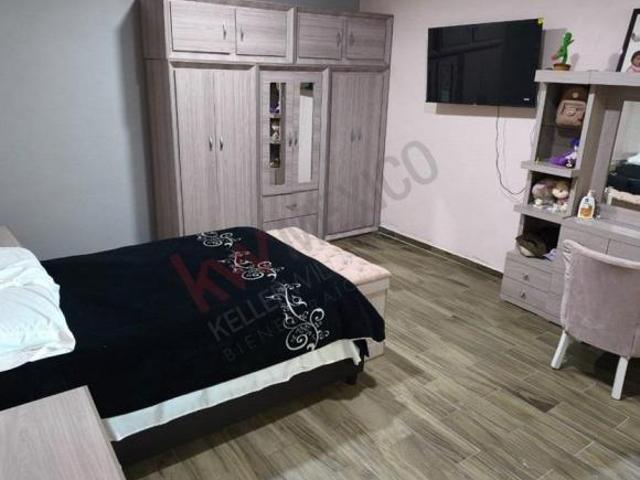 Venta de Casa en Malinalco, La casa cuenta con una BODEGA de 300 m²