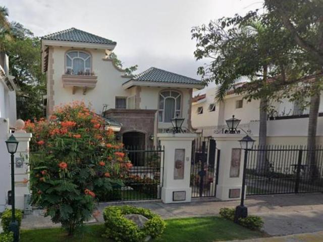 VENTA DE CASA EN MARINA VALLARTA, PUERTO VALLARTA, JALISCO