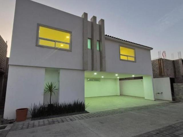 Venta de casa en Metepec, ubicada en el Residencial Villas el Durazno