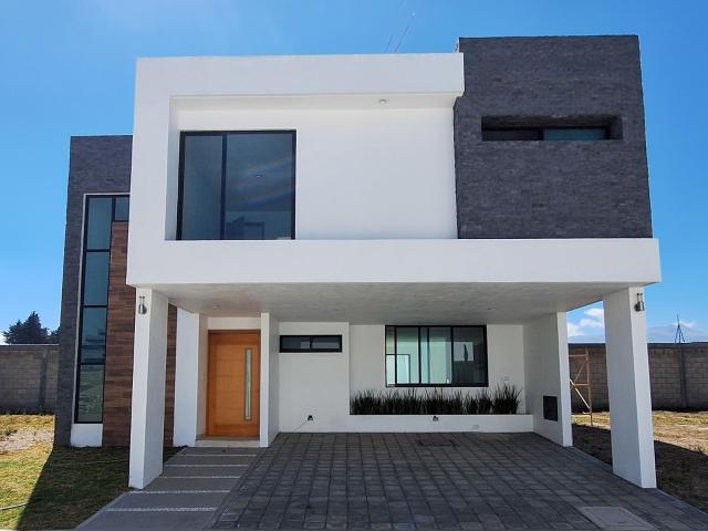 VENTA DE CASA EN MEXICALTZINGO CONDOMINIO ROMA