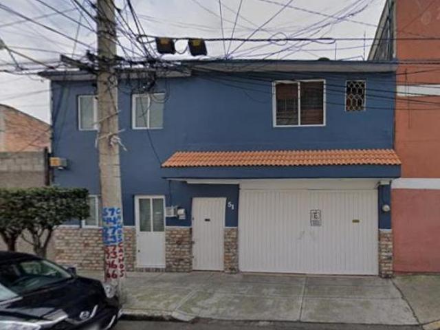 VENTA DE CASA EN MOCTEZUMA 1RA SECC EN LA VENUSTIANO CARRANZA AN CDMX