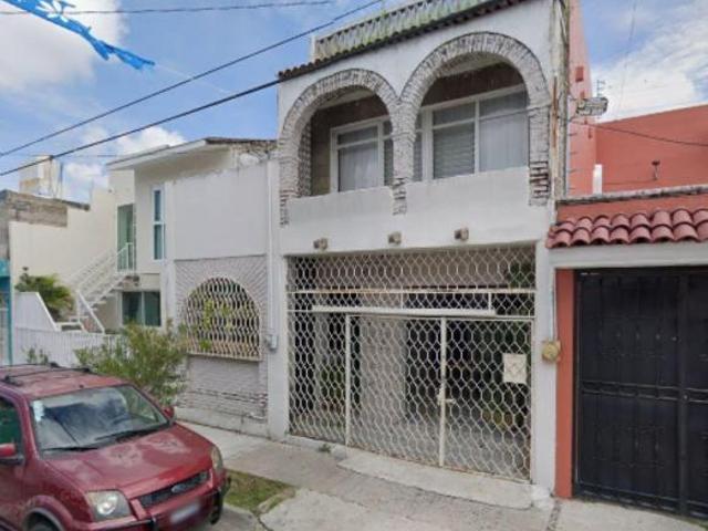 VENTA DE CASA EN MONTE HIMALAYA, LOMAS INDEPENDENCIA, 44350 GUADALAJARA, JALISCO