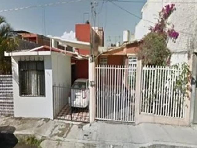 Venta de Casa en Morelia con 3 Recámaras y Amplias Amenidades