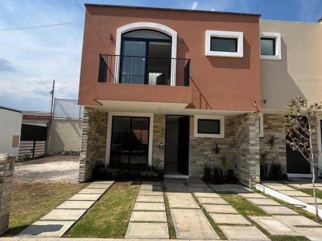 Venta de Casa en Morelia, Veronesa/Verona cerca de policía y tránsito y CRUNVAQ