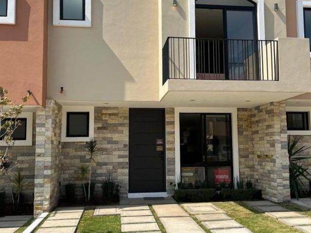 Venta de Casa en Morelia, Veronesa/Montesco cerca policía y tránsito y CRUNVAQ