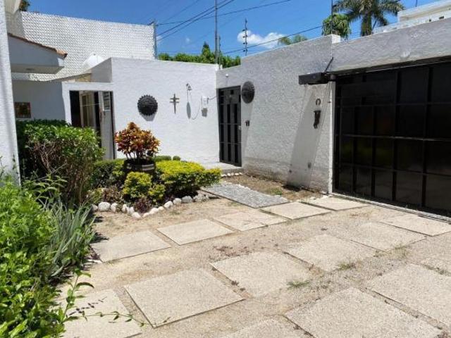 VENTA DE CASA EN MORELOS CUERNAVACA JUNTO AL RIO