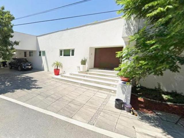 VENTA DE CASA EN NUEVO LEON SAN PEDRO GARZA GARCIA VILLA MONTAÑA PRIMER SECTOR SIERRA SAGRADA