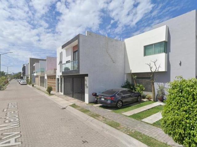 VENTA DE CASA EN NAYARABASTOS, TEPIC, NAYARIT
