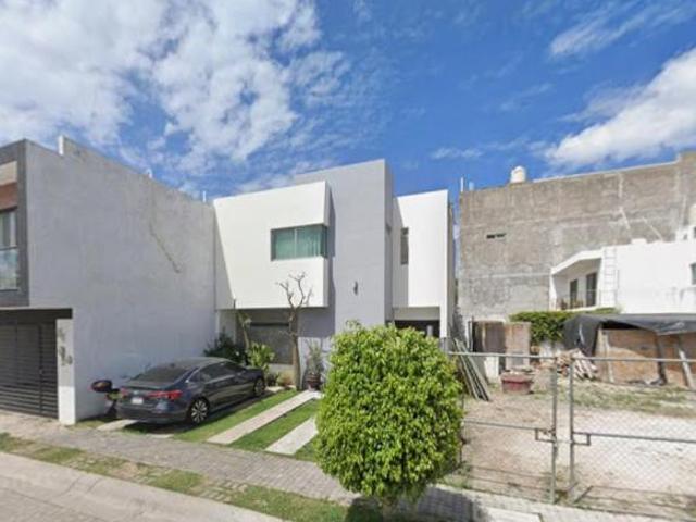 VENTA DE CASA EN NAYARABASTOS EN TEPIC NAYARIT