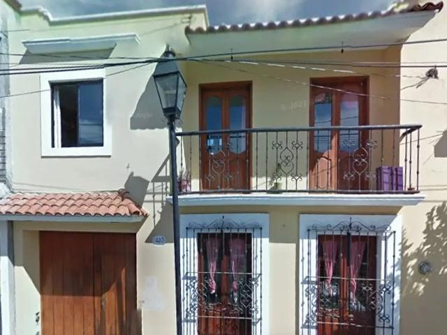 Venta de Casa en Oaxaca de Juárez, Jalatlaco: Cerca de servicios clave
