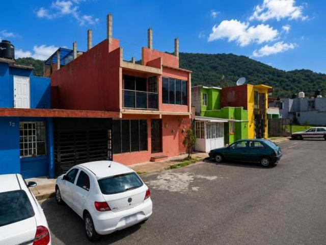 VENTA DE CASA EN ORIZABA VERACRUZ DE LA COLONIA VALLE DORADO
