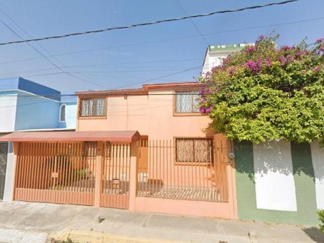 VENTA DE CASA EN AV. BOSQUES DE ECATEPEC EDOMEX