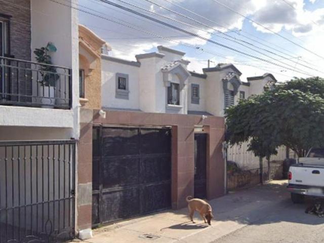 VENTA DE CASA EN AV TRANSFORMACIÓN, MONTECARLO, 31183 CHIHUAHUA, CHIHUAHUA